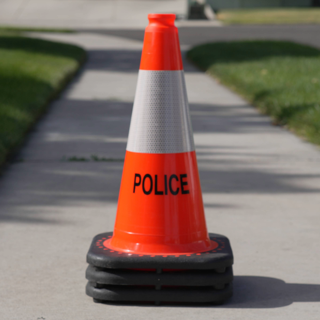 3-Pack 18" High-Visibility Traffic Cones - DARKWING TECH